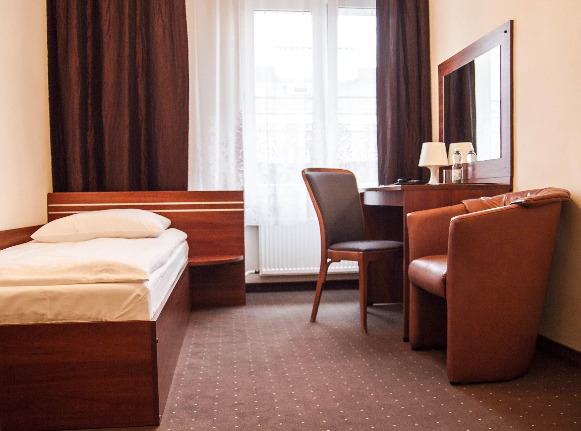 Hotel Mazowiecki Wow Warsaw Exterior photo