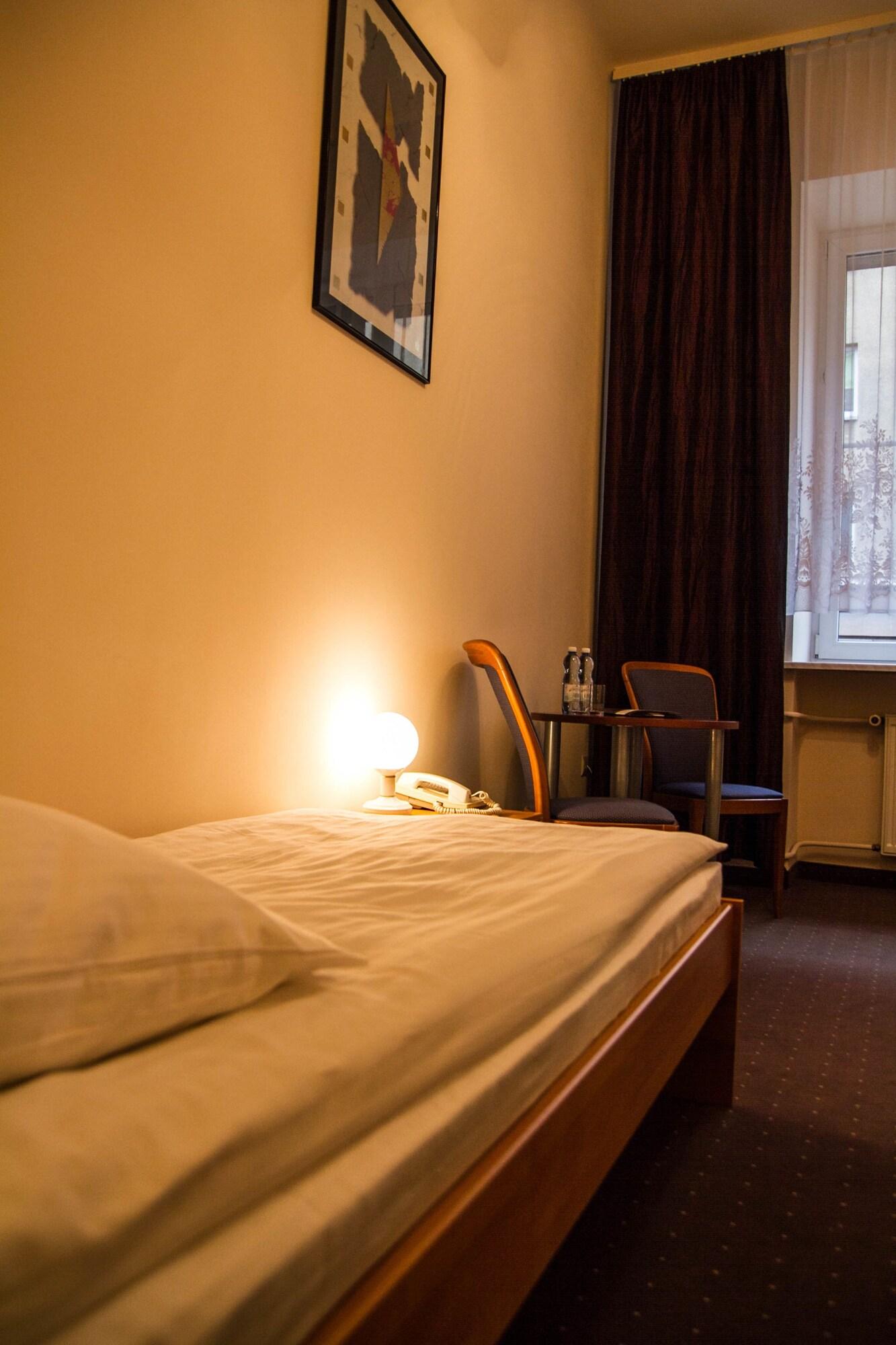 Hotel Mazowiecki Wow Warsaw Exterior photo