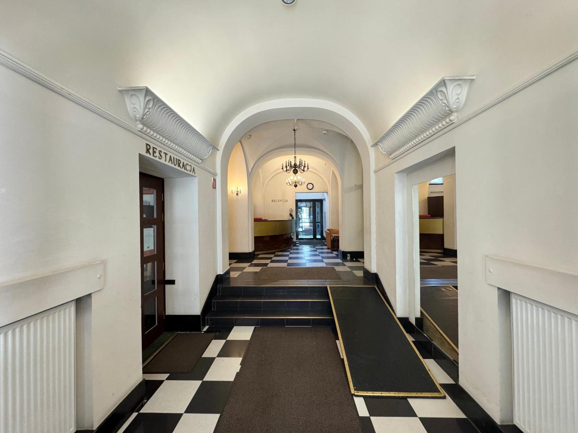 Hotel Mazowiecki Wow Warsaw Exterior photo