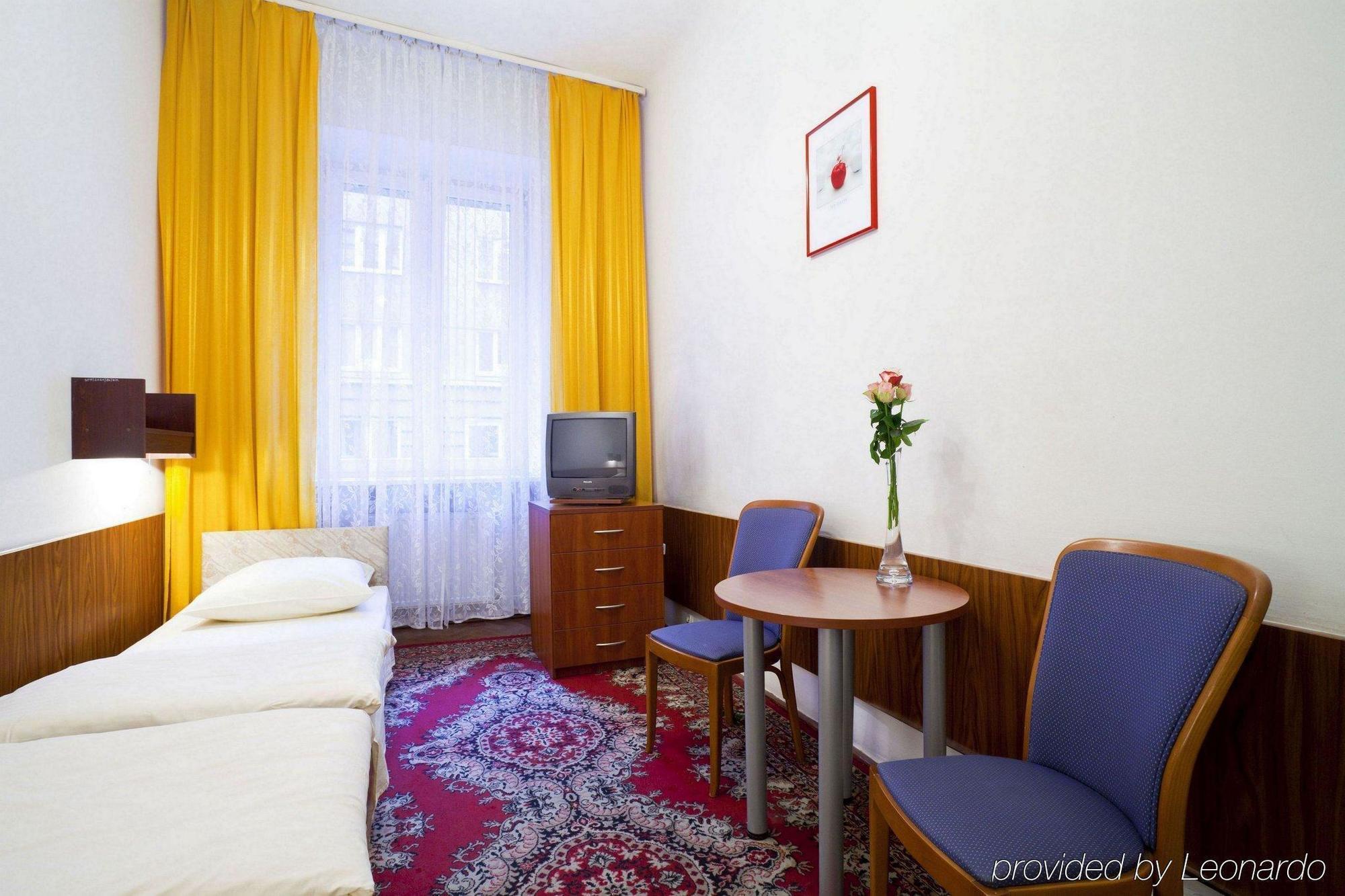 Hotel Mazowiecki Wow Warsaw Room photo